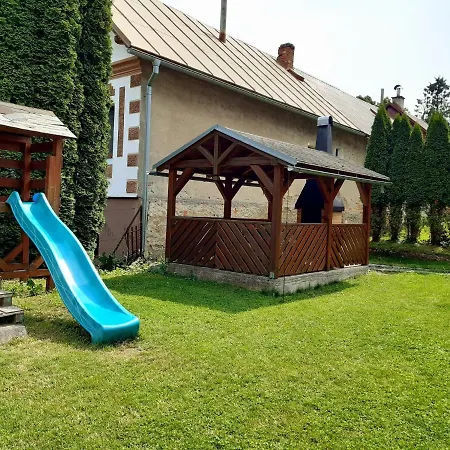 別荘 Vilka Cibulka A Cesnacik *