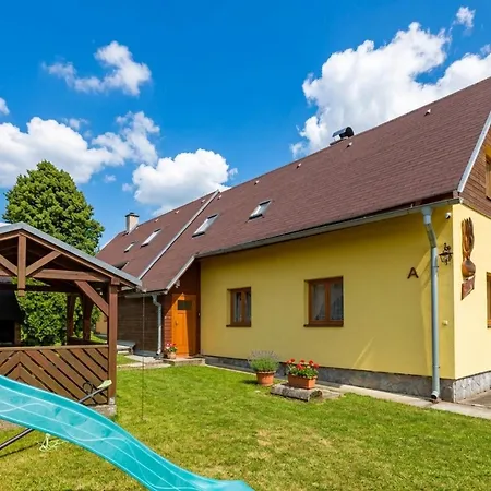 Vakantiehuis Vilka Cibulka A Cesnacik Ižipovce